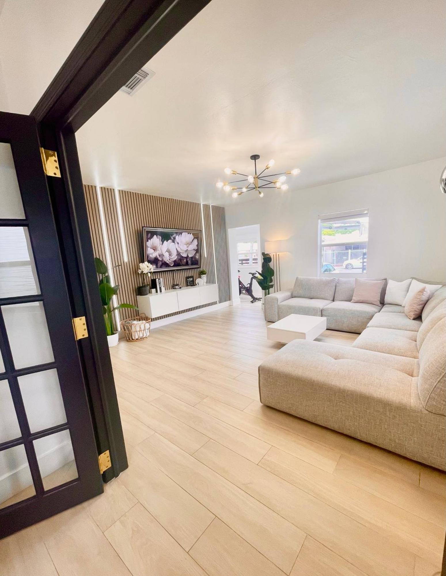 Hébergement de vacances Casamia Only 10 Min To Wynwood With New Pool, Bikes, Parking And Privacy Miami